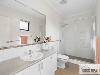 1 Churt Place, Morley WA 6062