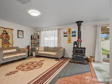 8A Taylor Way, Boulder WA 6432