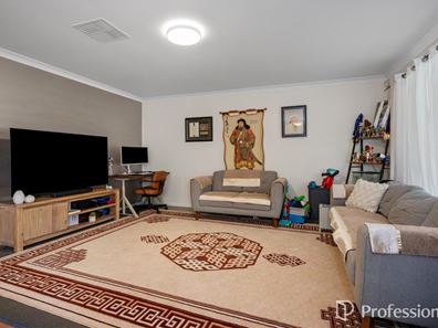8A Taylor Way, Boulder WA 6432