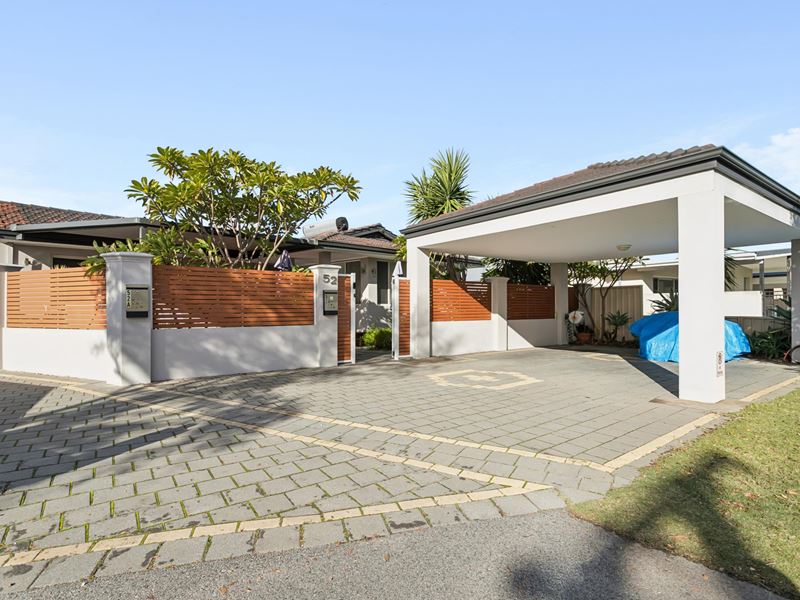 52 Marriot Way, Morley WA 6062