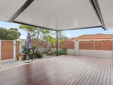 52 Marriot Way, Morley WA 6062