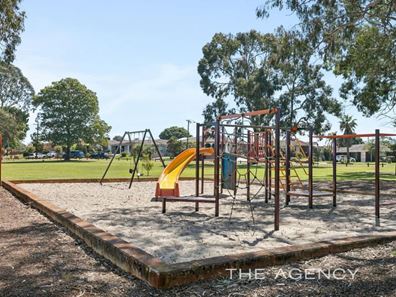 15 Kanimbla Way, Morley WA 6062