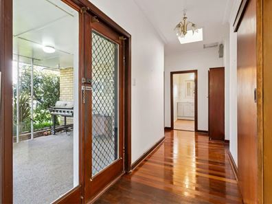 136 Leach Highway, Melville WA 6156