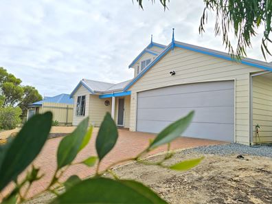 34 Wilkinson Street, Hopetoun WA 6348