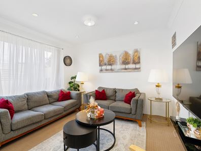 64 Walter Road East, Eden Hill WA 6054