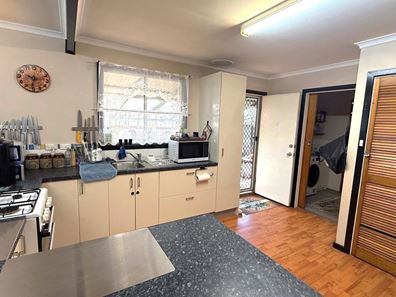 10 Brimson Street, Eneabba WA 6518