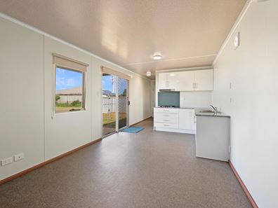 4A Hatch Place, Utakarra WA 6530