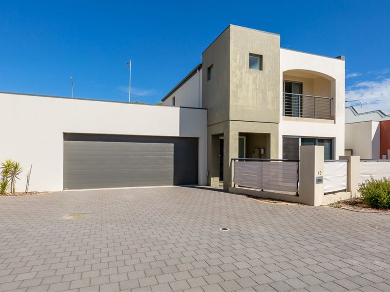 10 Redfern Bend, Clarkson WA 6030