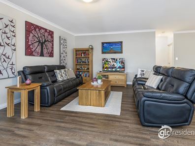 1 Radonich Way, Lake Coogee WA 6166