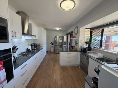 72 Petherick Street, East Bunbury WA 6230