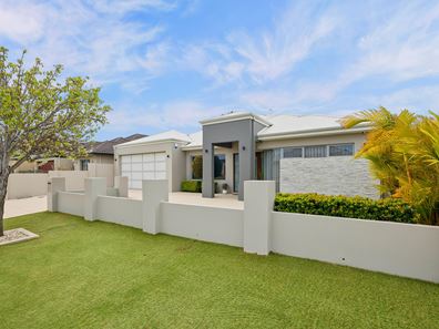 7 Hamelin Drive, Lake Coogee WA 6166
