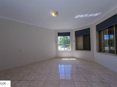 38 Shropshire Cres, Butler WA 6036