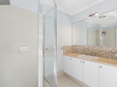 9 Boranup Avenue, Clarkson WA 6030