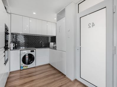 42/80 King George Street, Victoria Park WA 6100