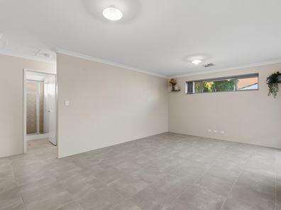 29 Cawarra Crescent, Craigie WA 6025