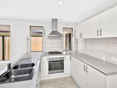 2C Simons Way, Langford WA 6147