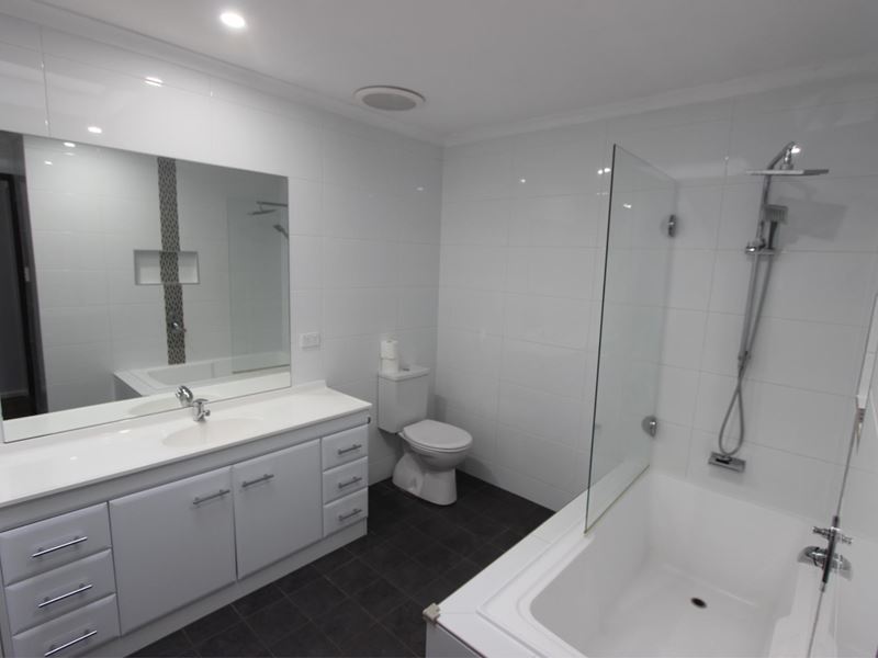 3/5 Corbett Place, Millars Well WA 6714