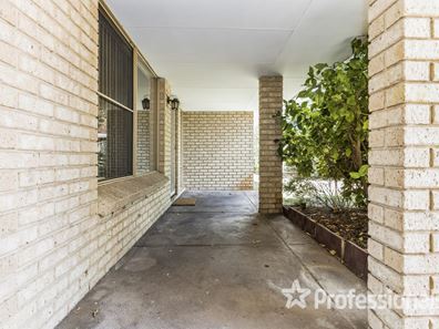 16A Macaw Gardens, Ballajura WA 6066