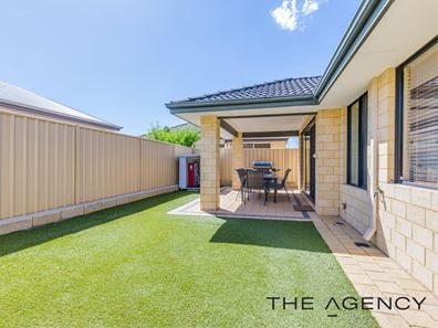 14 Finsbury Drive, Thornlie WA 6108