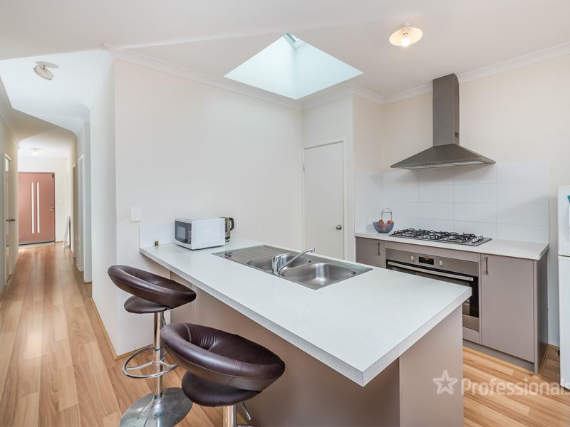 60 Equinox Avenue, Eglinton