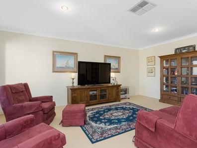 7 Cannich Boulevard, Canning Vale WA 6155