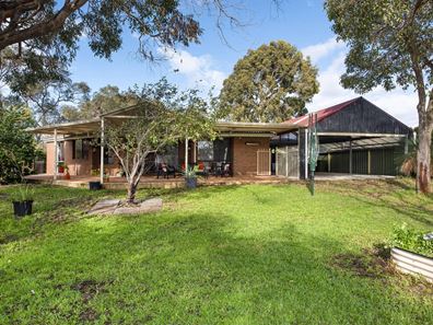 5 Sapphire Court, Mount Richon WA 6112