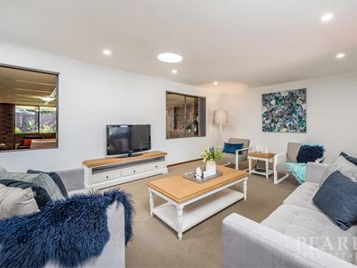 8 Link Way, Mullaloo WA 6027