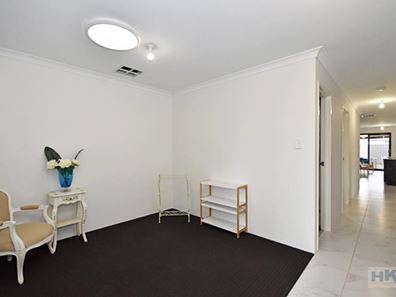 49 Gloucester Approach, Brabham WA 6055