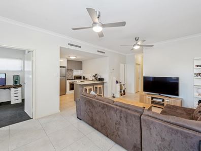 35/2 Louvre Way, Baldivis WA 6171