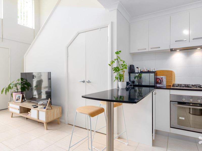 40 Dewsbury Drive, Bertram