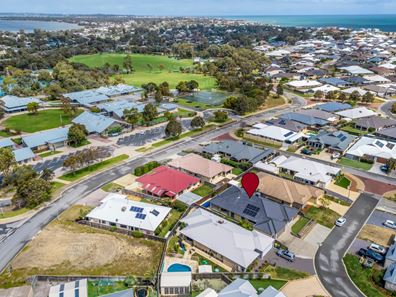 6 Senecio Way, Halls Head WA 6210