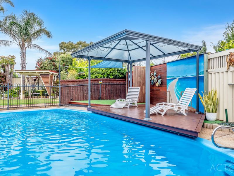 5 Yolla Court, Greenfields