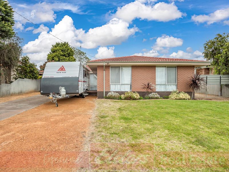 5 Saunders Street, Collie