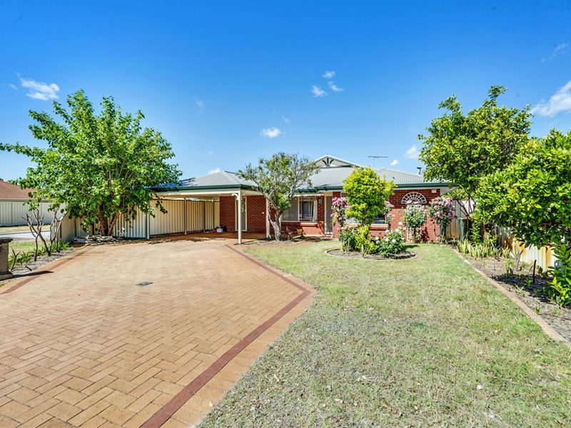 6 Glacier Gardens, Ballajura