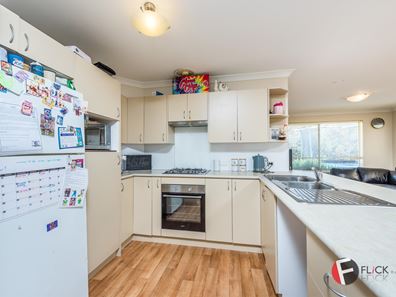 223 Golf Links Drive, Carramar WA 6031