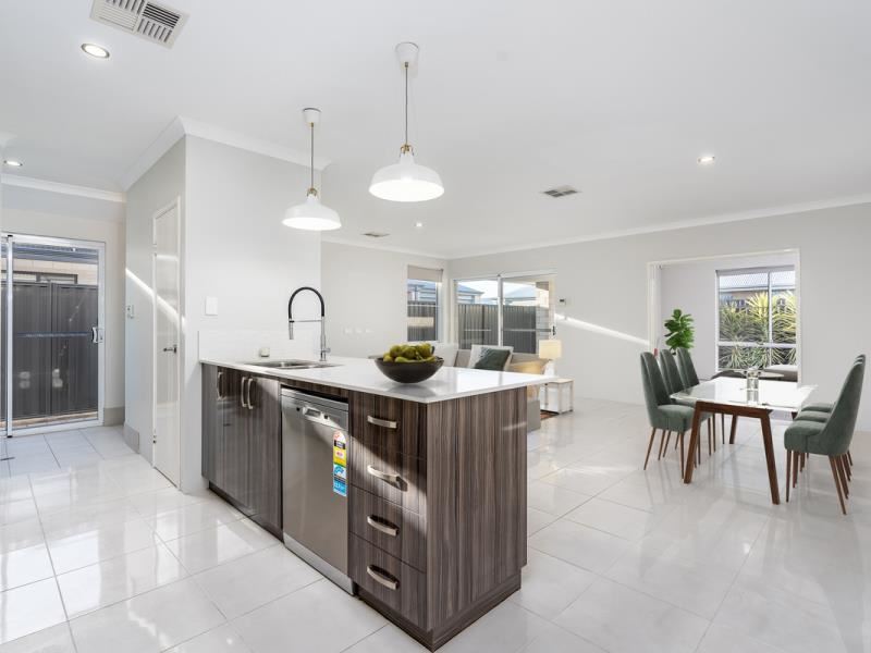 37 Impressions Drive, Eglinton