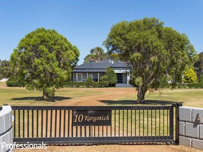 10 Kargotich Road, Oakford WA 6121