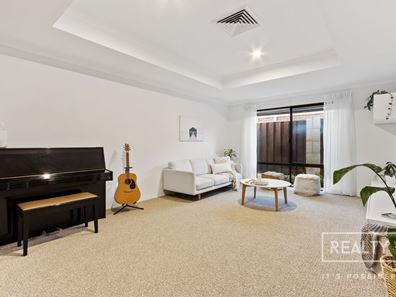 20 Bantry Bend, Mindarie WA 6030