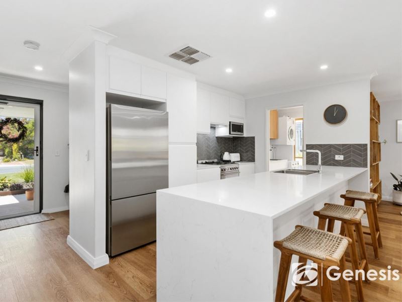 11 Pathfinder Road, Padbury