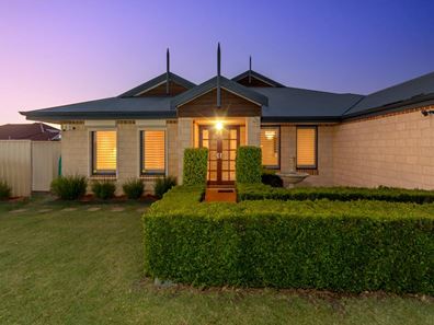 5 Packenham  Promenade, Canning Vale WA 6155