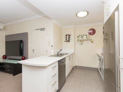 9/34 Malata Crescent, Success WA 6164