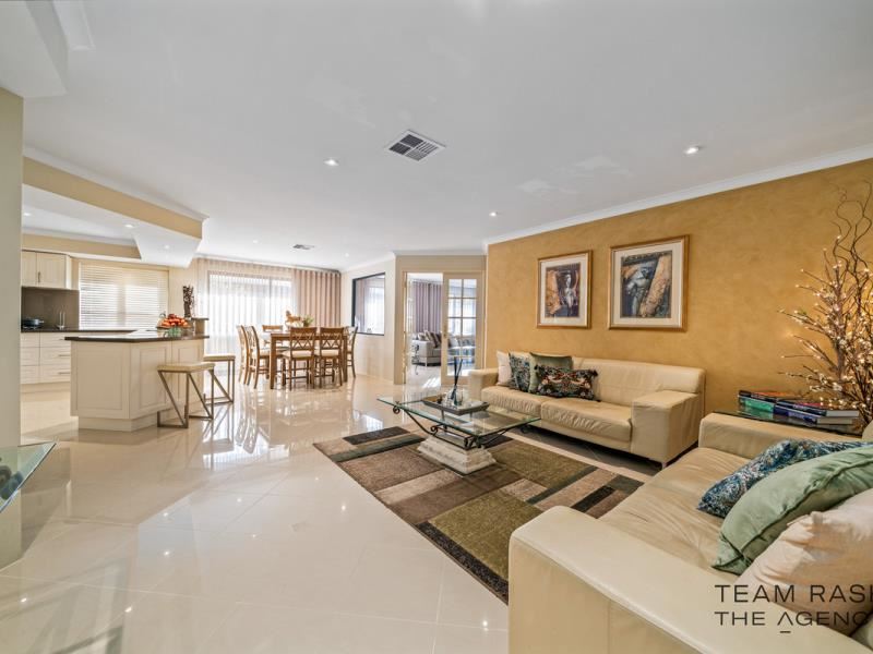 19 Greenland Boulevard, Canning Vale WA 6155
