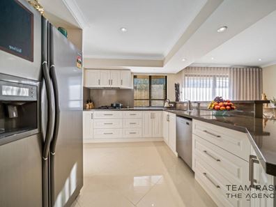 19 Greenland Boulevard, Canning Vale WA 6155