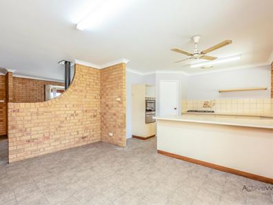 25 Tallarook Way, Waggrakine WA 6530