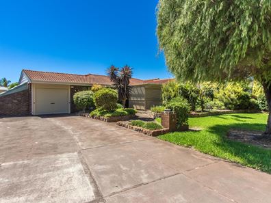 4 Casserley Rd, Rockingham WA 6168