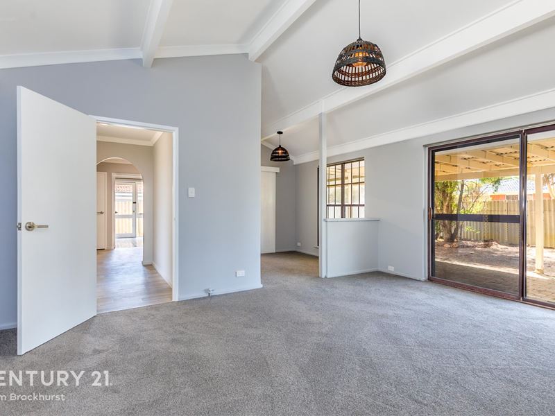62 Hilton Crescent, Maddington