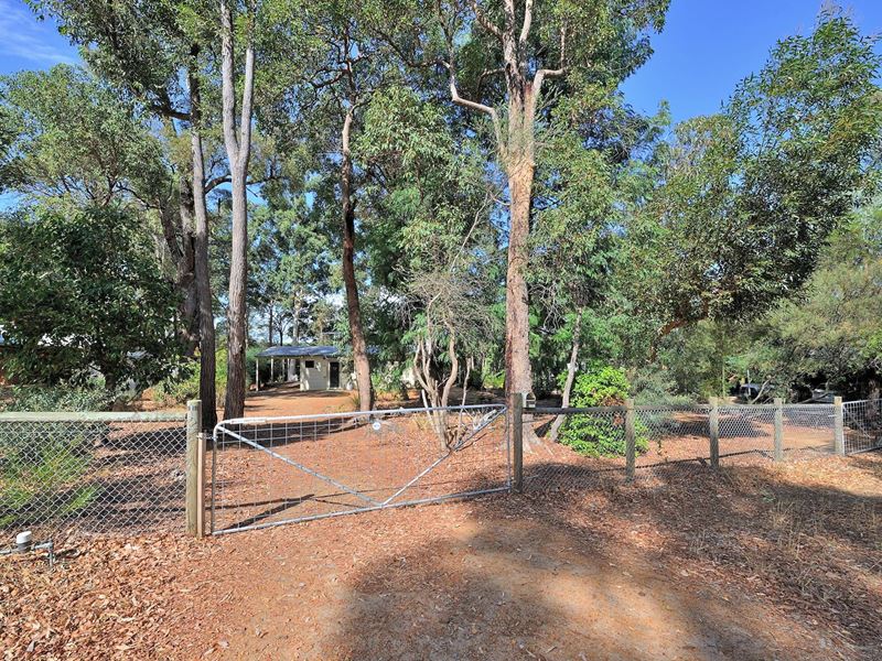 7 Royston Place, Mount Helena WA 6082