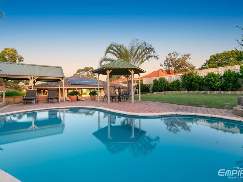 18 Treaty Oak Cove, Bibra Lake