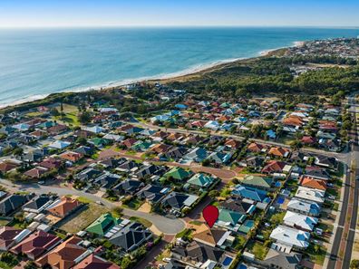 15 Kuta Lane, Halls Head WA 6210