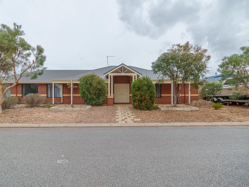 30 Greenacre Street, Pinjarra WA 6208